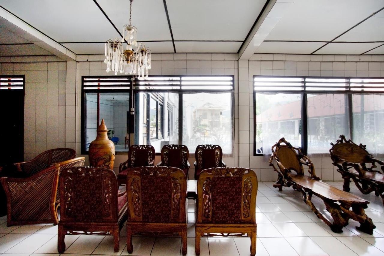 Oyo 2960 Wisma Bara Pagar Alam Pagaralam Luaran gambar